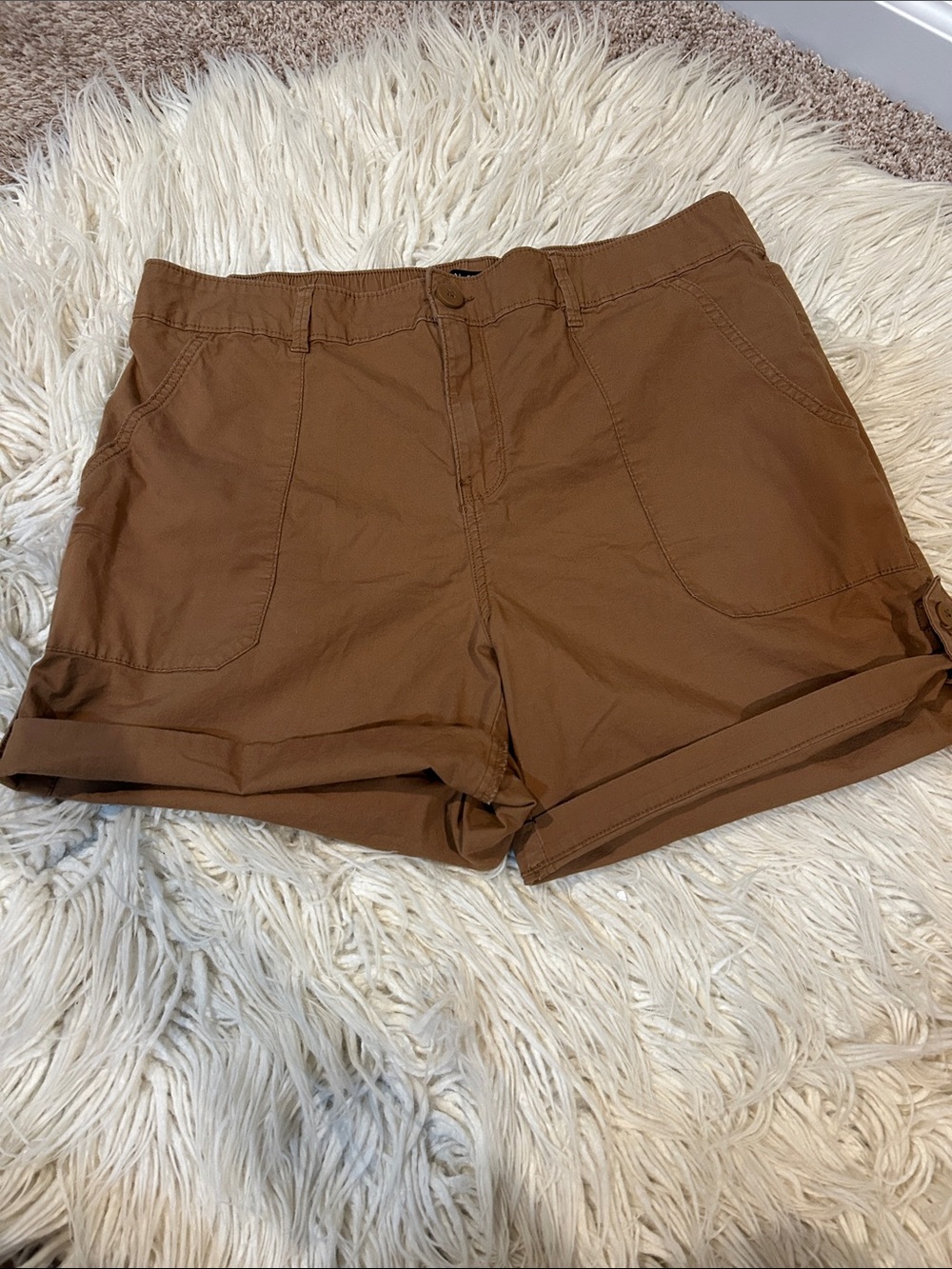 Social Standard by Sanctuary size XL Casual Women's Brown Roll-Hem Shorts